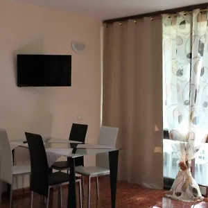 https://beautiful-apartment-hercules.in-canary-islands.com